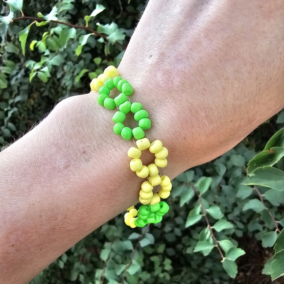 Handmade Jewelry - Handmade Green and Yellow Beaded Bracelet